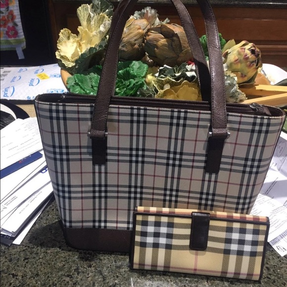 Burberry Bags | Set Bag Wallet | Poshmark